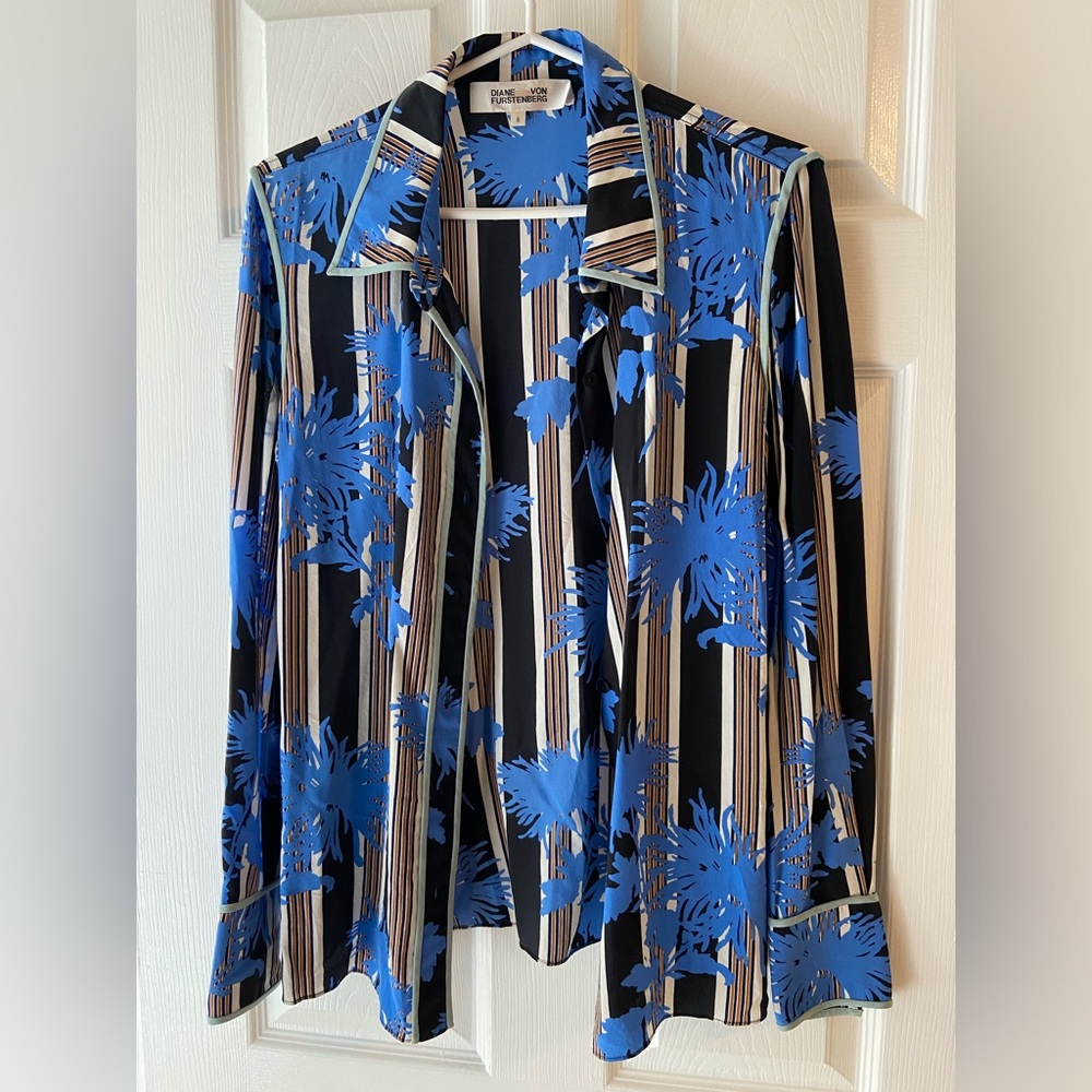 DVF floral striped 100% silk button down